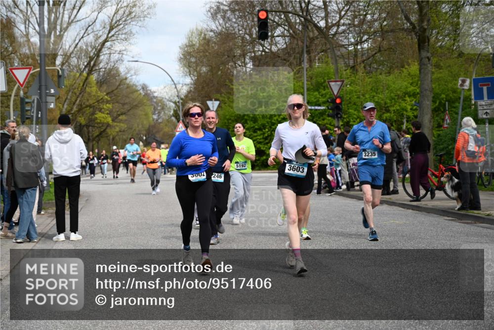 12.04.2026 - 45. Internationalen Wilhelmsburger Insellauf J. Mangold http://msf.ph/oto/9517406 12.04.2026 13:21:58 Ziel 3676, 2628, 3251, 5201, 3109, 4404, 4362, 2473, 2552, 2130, 2840, 3998, 5462, 5205, 4809, 2002, 2332, 2116, 3581, 3235, 3915, 5080, 4348, 5085, 3603, 3602, 5092, 2246, 5192, 5171, 3162, 4443, 4442, 3746, 5290, 3057, 3667, 5304, 4210 meine-sportfotos.de