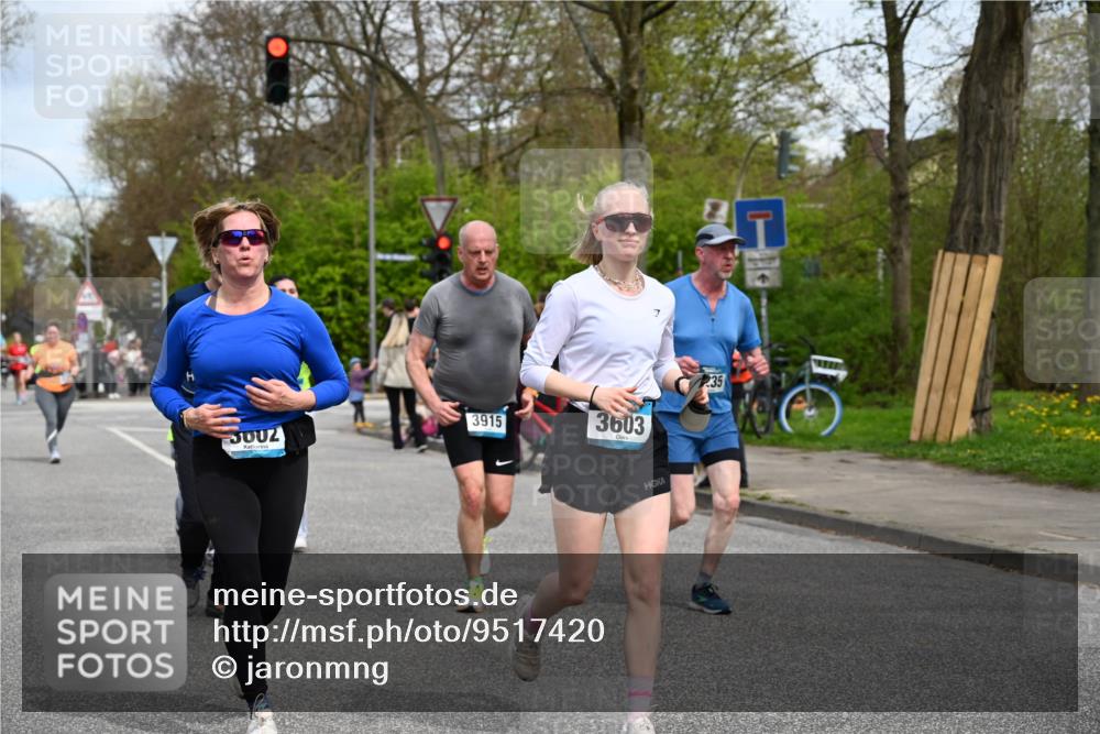 12.04.2026 - 45. Internationalen Wilhelmsburger Insellauf J. Mangold http://msf.ph/oto/9517420 12.04.2026 13:21:59 Ziel 3676, 2628, 3251, 5201, 3109, 4404, 4362, 2473, 2552, 2130, 2840, 3998, 5462, 5205, 4809, 2002, 2332, 2116, 3581, 3235, 3915, 5080, 4348, 5085, 3603, 3602, 5092, 2246, 5192, 5171, 2246, 5192, 5171, 3162, 4443, 4442, 3746, 5290, 3057, 3667, 5304, 4210 meine-sportfotos.de