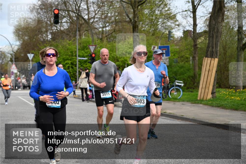 12.04.2026 - 45. Internationalen Wilhelmsburger Insellauf J. Mangold http://msf.ph/oto/9517421 12.04.2026 13:21:59 Ziel 3676, 2628, 3251, 5201, 3109, 4404, 4362, 2473, 2552, 2130, 2840, 3998, 5462, 5205, 4809, 2002, 2332, 2116, 3581, 3235, 3915, 5080, 4348, 5085, 3603, 3602, 5092, 2246, 5192, 5171, 2246, 5192, 5171, 3162, 4443, 4442, 3746, 5290, 3057, 3667, 5304, 4210 meine-sportfotos.de