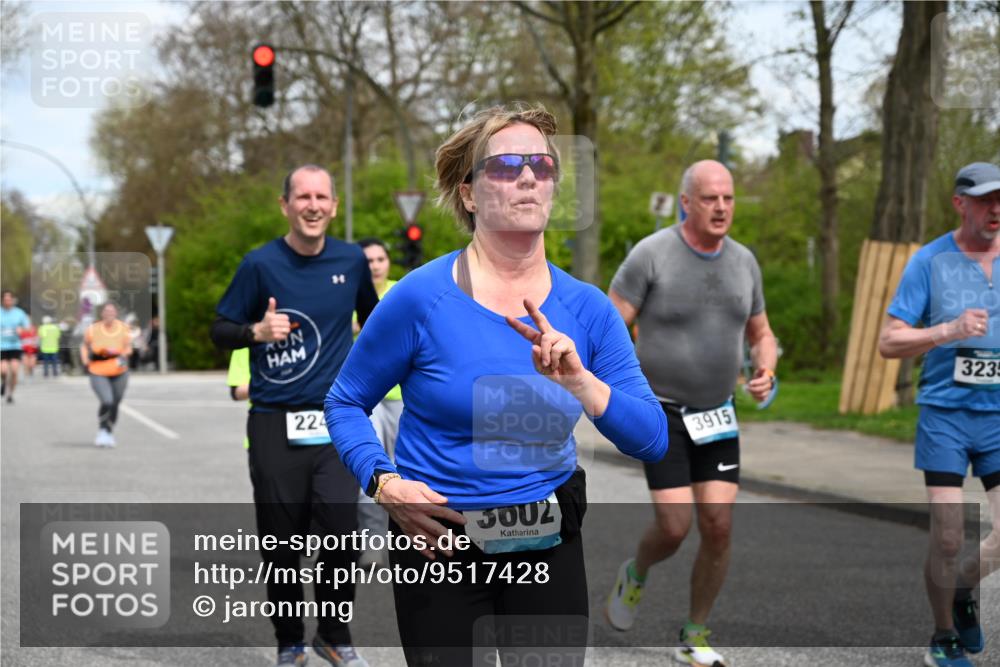 12.04.2026 - 45. Internationalen Wilhelmsburger Insellauf J. Mangold http://msf.ph/oto/9517428 12.04.2026 13:22:00 Ziel 2628, 3251, 5201, 3109, 4404, 4362, 2473, 2552, 2130, 2840, 3998, 5462, 5205, 4809, 2002, 2332, 2116, 3581, 3235, 3915, 5080, 4348, 5085, 3603, 3602, 5092, 2246, 5192, 5171, 3162, 4443, 3162, 4443, 4442, 3746, 5290, 3057, 3667, 5304, 4210, 4014 meine-sportfotos.de
