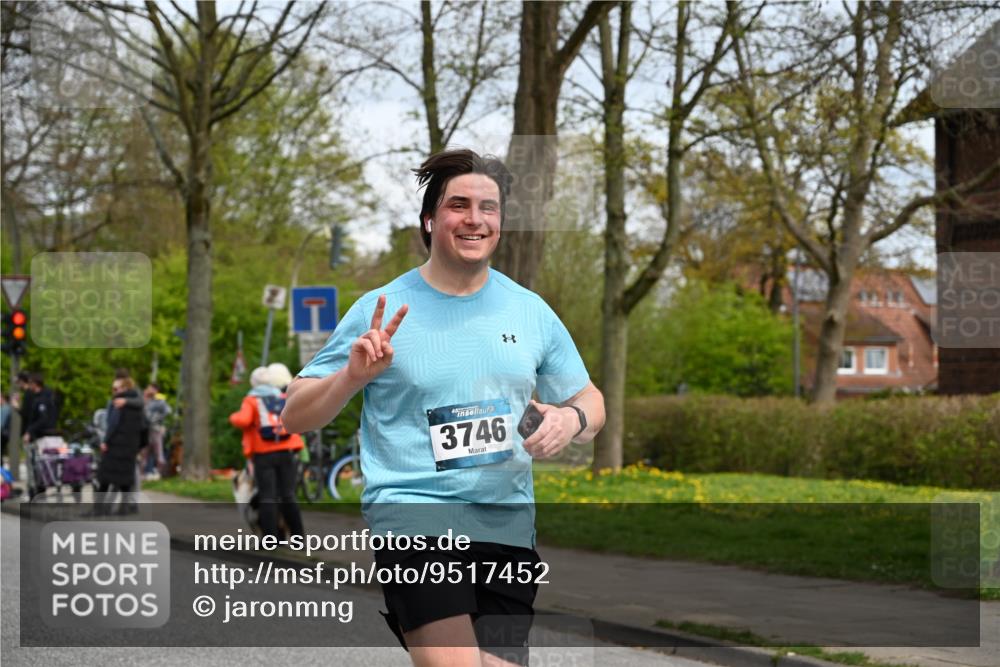12.04.2026 - 45. Internationalen Wilhelmsburger Insellauf J. Mangold http://msf.ph/oto/9517452 12.04.2026 13:22:10 Ziel 2130, 2840, 3998, 5462, 5205, 4809, 2002, 2332, 2116, 3581, 3235, 3915, 5080, 4348, 5085, 3603, 3602, 5092, 2246, 5192, 5171, 3162, 4443, 4442, 3746, 5290, 3057, 3667, 5304, 4210, 4014, 2158 meine-sportfotos.de