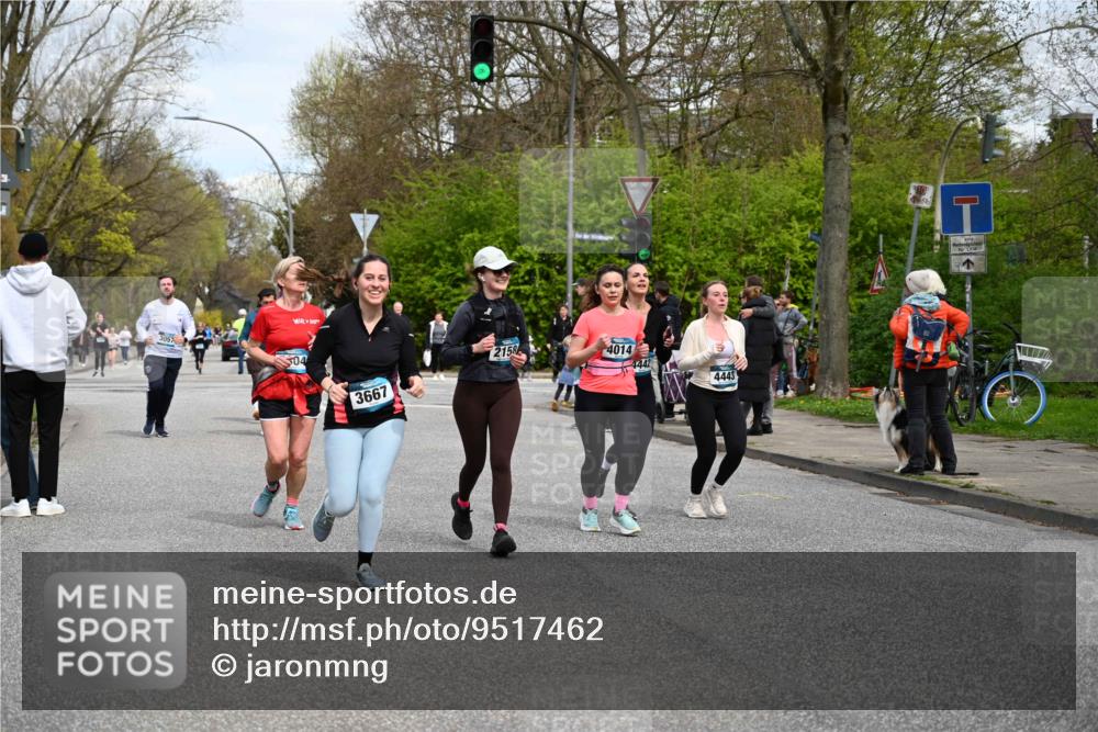 12.04.2026 - 45. Internationalen Wilhelmsburger Insellauf J. Mangold http://msf.ph/oto/9517462 12.04.2026 13:22:14 Ziel 5205, 4809, 2002, 2332, 2116, 3581, 3235, 3915, 5080, 4348, 5085, 3603, 3602, 5092, 2246, 5192, 5171, 3162, 4443, 4442, 3746, 5290, 5290, 3057, 3667, 5304, 4210, 4014, 2158, 2158, 5314 meine-sportfotos.de