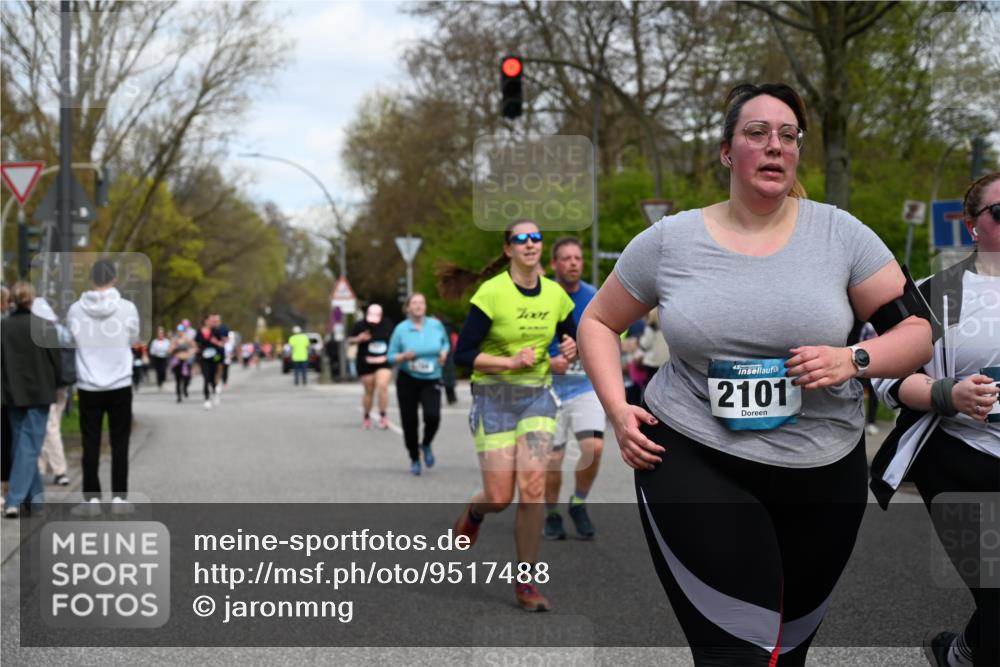 12.04.2026 - 45. Internationalen Wilhelmsburger Insellauf J. Mangold http://msf.ph/oto/9517488 12.04.2026 13:20:27 Ziel 2431, 4121, 5308, 3236, 4718, 2247, 3203, 5342, 3822, 3821, 4999, 4803, 2224, 4223, 4224, 4954, 5258, 3284, 2469, 2469, 4305, 2013, 3233, 5230, 3766, 4103, 4341, 5633, 4284, 4293, 5543 meine-sportfotos.de