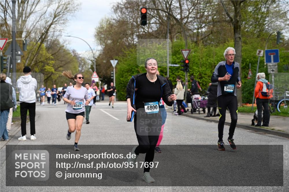 12.04.2026 - 45. Internationalen Wilhelmsburger Insellauf J. Mangold http://msf.ph/oto/9517697 12.04.2026 13:21:18 Ziel 2101, 4417, 3552, 3551, 2333, 4018, 5716, 4319, 5297, 4878, 5484, 2692, 4444, 4800, 4047, 2175, 3402, 5482, 4017, 4017, 3676, 2628, 3251, 5201, 3109, 4404, 4362, 2473 meine-sportfotos.de