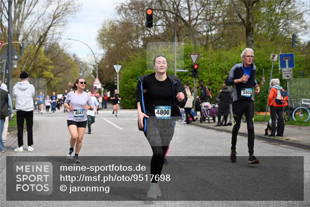 12.04.2026 - 45. Internationalen Wilhelmsburger Insellauf J. Mangold http://msf.ph/oto/9517698 12.04.2026 13:21:18 Ziel 2101, 4417, 3552, 3551, 2333, 4018, 5716, 4319, 5297, 4878, 5484, 2692, 4444, 4800, 4047, 2175, 3402, 5482, 4017, 4017, 3676, 2628, 3251, 5201, 3109, 4404, 4362, 2473 meine-sportfotos.de