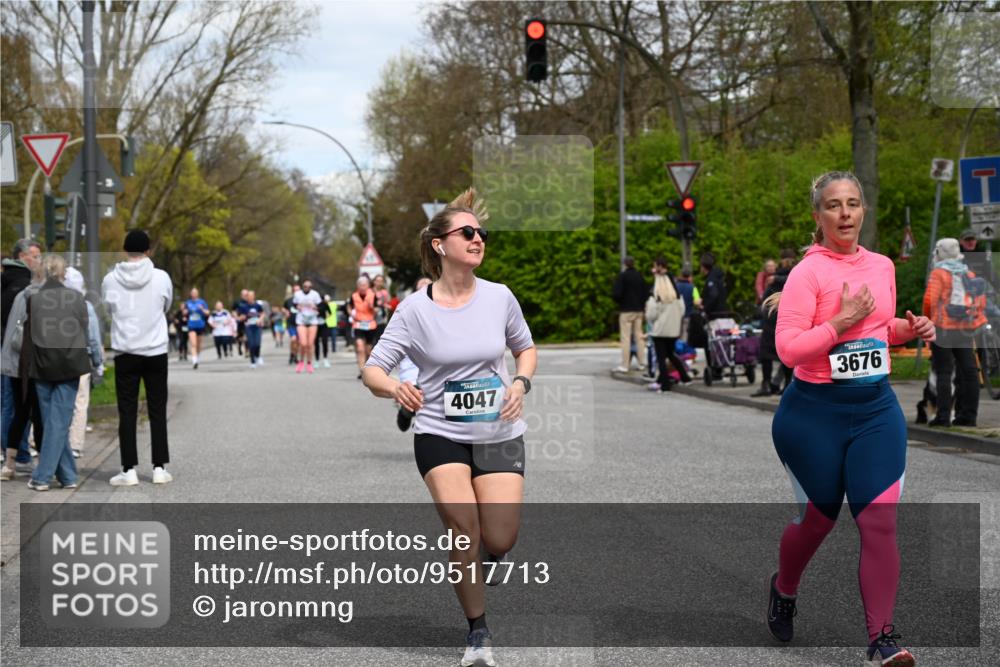 12.04.2026 - 45. Internationalen Wilhelmsburger Insellauf J. Mangold http://msf.ph/oto/9517713 12.04.2026 13:21:20 Ziel 4417, 3552, 3551, 2333, 4018, 5716, 4319, 5297, 4878, 5484, 2692, 4444, 4800, 4047, 2175, 4047, 2175, 3402, 5482, 4017, 3676, 2628, 3251, 5201, 3109, 4404, 4362, 2473, 2552 meine-sportfotos.de