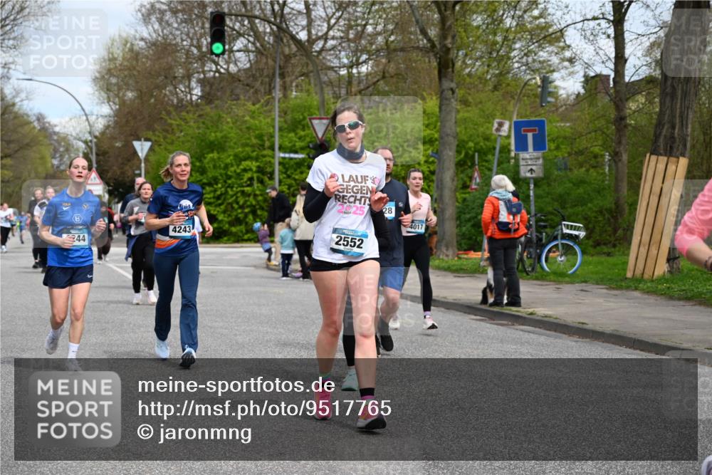 12.04.2026 - 45. Internationalen Wilhelmsburger Insellauf J. Mangold http://msf.ph/oto/9517765 12.04.2026 13:21:32 Ziel 5297, 4878, 5484, 2692, 4444, 4800, 4047, 2175, 3402, 5482, 4017, 3676, 2628, 3251, 5201, 3109, 4404, 4362, 2473, 2552, 2552, 2130, 2840, 3998, 5462, 5205, 4809, 2002, 2332 meine-sportfotos.de