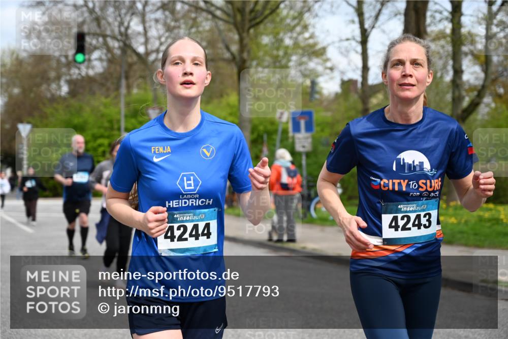 12.04.2026 - 45. Internationalen Wilhelmsburger Insellauf J. Mangold http://msf.ph/oto/9517793 12.04.2026 13:21:34 Ziel 4878, 5484, 2692, 4444, 4800, 4047, 2175, 3402, 5482, 4017, 3676, 3676, 2628, 3251, 5201, 3109, 4404, 4362, 2473, 2552, 2130, 2840, 3998, 5462, 5205, 4809, 2002, 2332 meine-sportfotos.de
