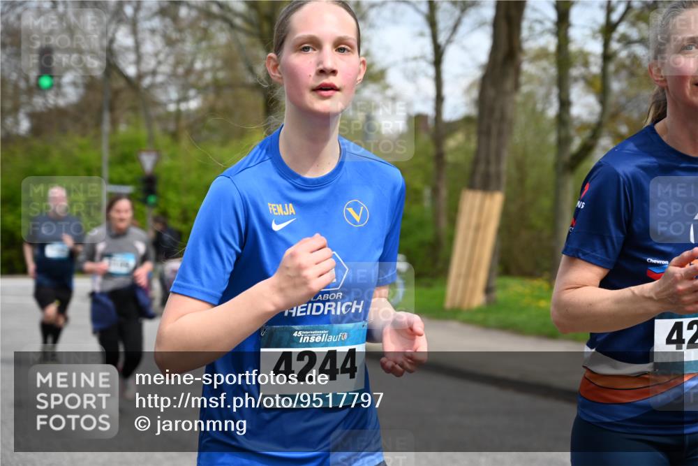 12.04.2026 - 45. Internationalen Wilhelmsburger Insellauf J. Mangold http://msf.ph/oto/9517797 12.04.2026 13:21:35 Ziel 4878, 5484, 2692, 4444, 4800, 4047, 2175, 3402, 5482, 4017, 3676, 2628, 2628, 3251, 5201, 3109, 4404, 4362, 2473, 2552, 2130, 2840, 3998, 2840, 3998, 5462, 5205, 4809, 2002, 2332 meine-sportfotos.de