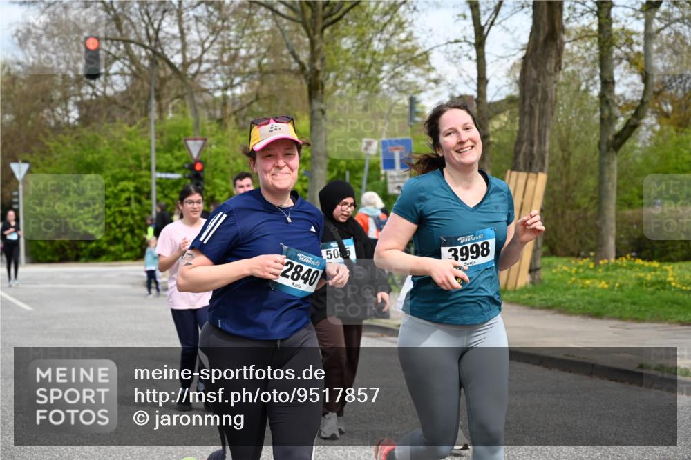12.04.2026 - 45. Internationalen Wilhelmsburger Insellauf J. Mangold http://msf.ph/oto/9517857 12.04.2026 13:21:47 Ziel 5482, 4017, 3676, 2628, 3251, 5201, 3109, 4404, 4362, 2473, 2552, 2130, 2840, 3998, 2840, 3998, 5462, 5205, 4809, 2002, 2332, 2116, 3581, 3235, 3915, 5080, 4348, 5085, 3603, 3602, 5092, 2246, 5192, 5171 meine-sportfotos.de