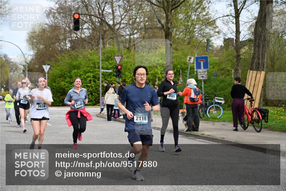 12.04.2026 - 45. Internationalen Wilhelmsburger Insellauf J. Mangold http://msf.ph/oto/9517880 12.04.2026 13:21:54 Ziel 4017, 3676, 2628, 3251, 5201, 3109, 4404, 4362, 2473, 2552, 2130, 2840, 3998, 5462, 5205, 4809, 2002, 2332, 2116, 3581, 3235, 3915, 5080, 4348, 5085, 3603, 3602, 3603, 3602, 5092, 2246, 5192, 5171, 3162, 4443, 4442, 3746, 5290, 3057, 3667, 5304 meine-sportfotos.de