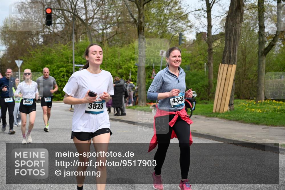 12.04.2026 - 45. Internationalen Wilhelmsburger Insellauf J. Mangold http://msf.ph/oto/9517903 12.04.2026 13:21:57 Ziel 3676, 2628, 3251, 5201, 3109, 4404, 4362, 2473, 2552, 2130, 2840, 3998, 5462, 5205, 4809, 2002, 2332, 2116, 3581, 3235, 3915, 5080, 4348, 5085, 3603, 3602, 5092, 5092, 2246, 5192, 5171, 3162, 4443, 4442, 3746, 5290, 3057, 3667, 5304, 4210 meine-sportfotos.de