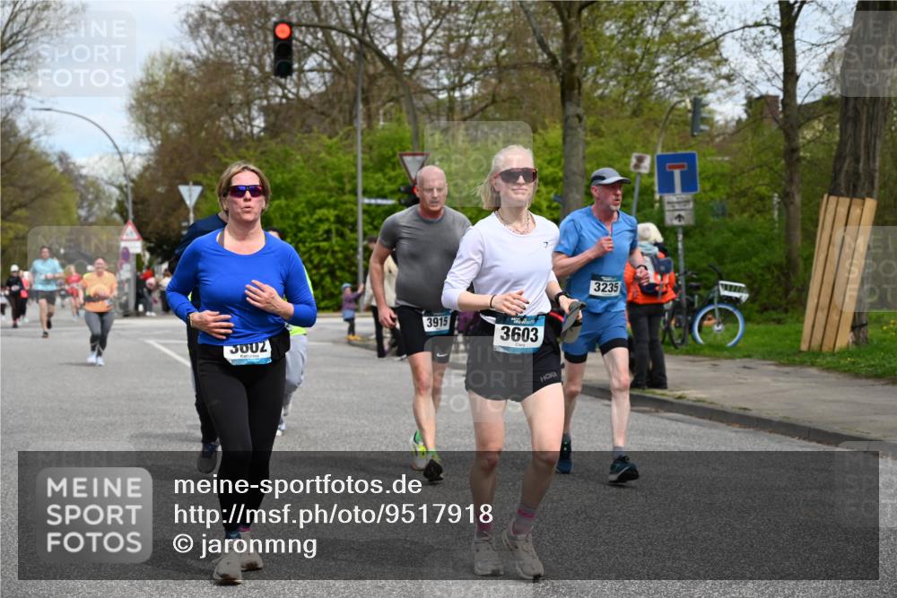 12.04.2026 - 45. Internationalen Wilhelmsburger Insellauf J. Mangold http://msf.ph/oto/9517918 12.04.2026 13:21:59 Ziel 3676, 2628, 3251, 5201, 3109, 4404, 4362, 2473, 2552, 2130, 2840, 3998, 5462, 5205, 4809, 2002, 2332, 2116, 3581, 3235, 3915, 5080, 4348, 5085, 3603, 3602, 5092, 2246, 5192, 5171, 2246, 5192, 5171, 3162, 4443, 4442, 3746, 5290, 3057, 3667, 5304, 4210 meine-sportfotos.de