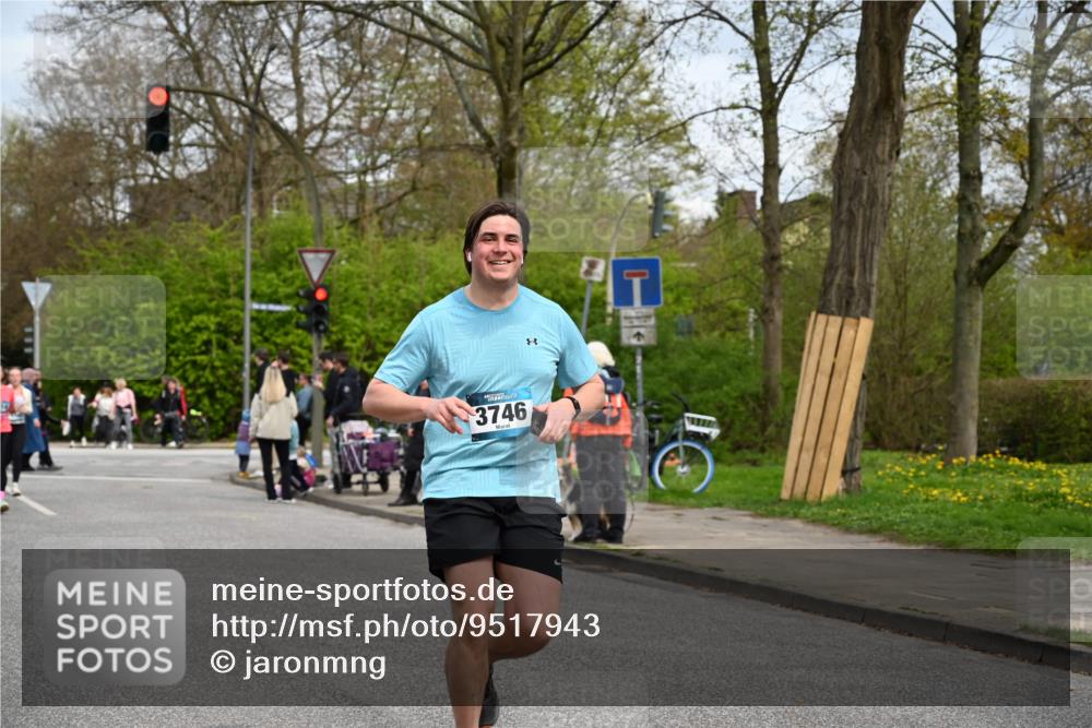 12.04.2026 - 45. Internationalen Wilhelmsburger Insellauf J. Mangold http://msf.ph/oto/9517943 12.04.2026 13:22:10 Ziel 2130, 2840, 3998, 5462, 5205, 4809, 2002, 2332, 2116, 3581, 3235, 3915, 5080, 4348, 5085, 3603, 3602, 5092, 2246, 5192, 5171, 3162, 4443, 4442, 3746, 5290, 3057, 3667, 5304, 4210, 4014, 2158 meine-sportfotos.de