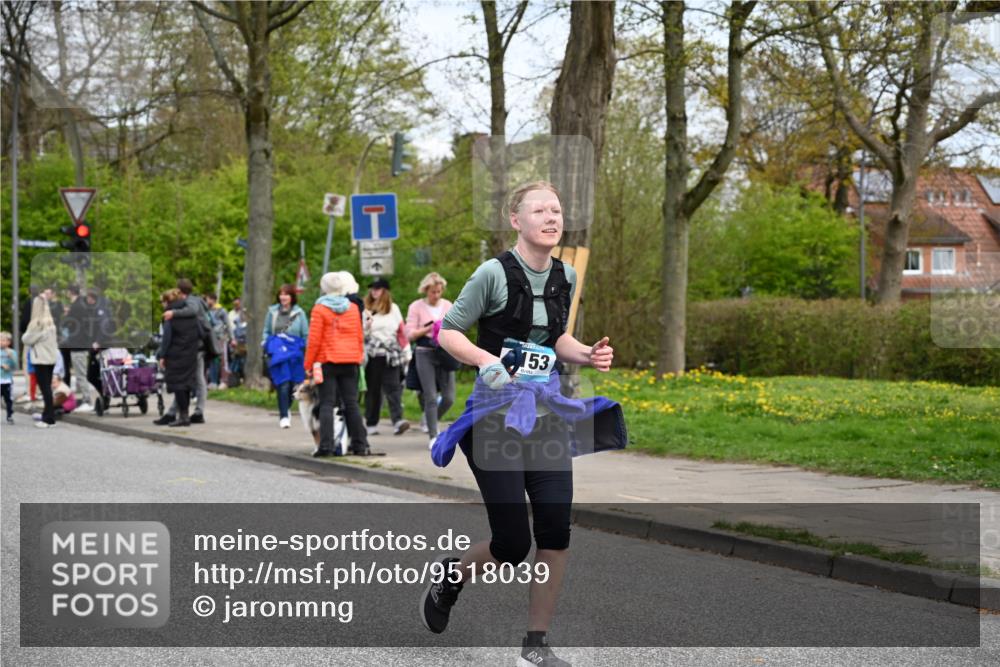 12.04.2026 - 45. Internationalen Wilhelmsburger Insellauf J. Mangold http://msf.ph/oto/9518039 12.04.2026 13:22:42 Ziel 4210, 4014, 2158, 5314, 4557, 2153, 5262, 4593, 4708, 3774, 4358, 5223, 3336, 3783 meine-sportfotos.de