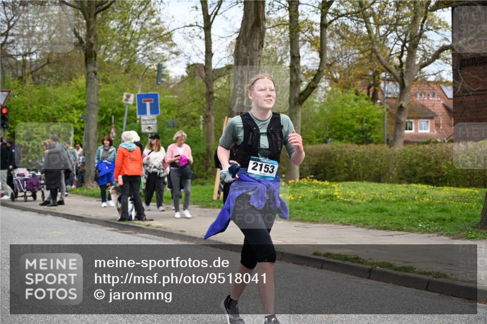 12.04.2026 - 45. Internationalen Wilhelmsburger Insellauf J. Mangold http://msf.ph/oto/9518041 12.04.2026 13:22:42 Ziel 4210, 4014, 2158, 5314, 4557, 2153, 5262, 4593, 4708, 3774, 4358, 5223, 3336, 3783 meine-sportfotos.de
