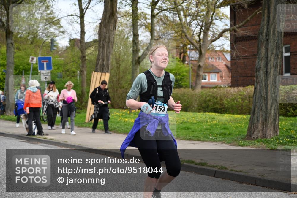 12.04.2026 - 45. Internationalen Wilhelmsburger Insellauf J. Mangold http://msf.ph/oto/9518044 12.04.2026 13:22:42 Ziel 4210, 4014, 2158, 5314, 4557, 2153, 5262, 4593, 4708, 3774, 4358, 5223, 3336, 3783 meine-sportfotos.de
