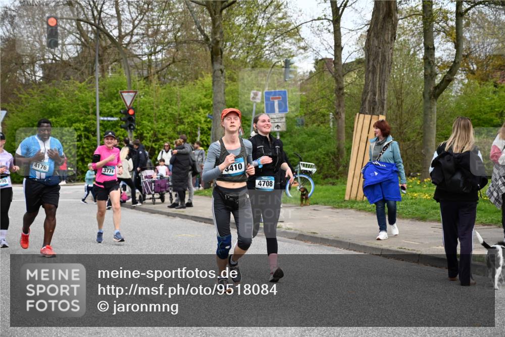 12.04.2026 - 45. Internationalen Wilhelmsburger Insellauf J. Mangold http://msf.ph/oto/9518084 12.04.2026 13:22:50 Ziel 2158, 5314, 4557, 2153, 5262, 4593, 4708, 4708, 3774, 4358, 5223, 3336, 3783, 3498, 3478, 4176, 5505, 3471 meine-sportfotos.de