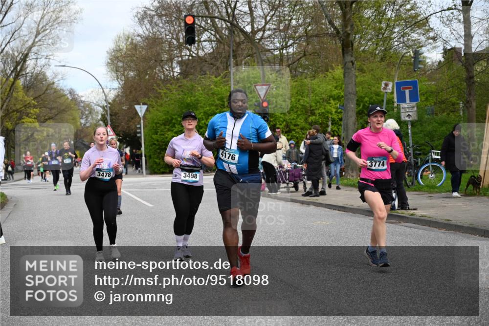 12.04.2026 - 45. Internationalen Wilhelmsburger Insellauf J. Mangold http://msf.ph/oto/9518098 12.04.2026 13:22:51 Ziel 2158, 5314, 4557, 2153, 5262, 4593, 4708, 3774, 4358, 5223, 3336, 3783, 3498, 3478, 4176, 5505, 3471 meine-sportfotos.de