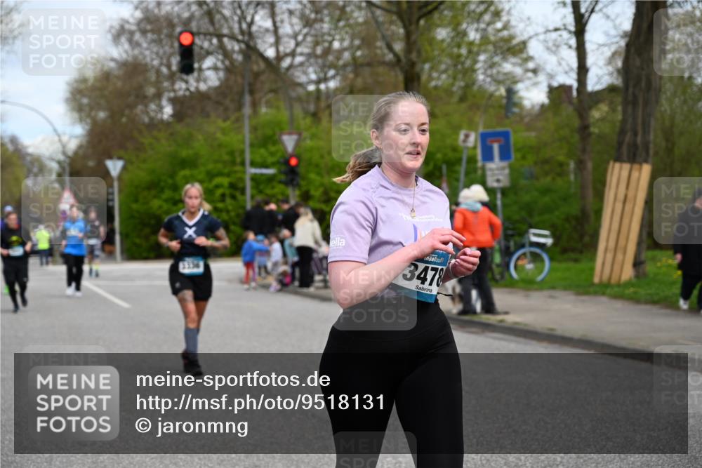 12.04.2026 - 45. Internationalen Wilhelmsburger Insellauf J. Mangold http://msf.ph/oto/9518131 12.04.2026 13:22:55 Ziel 5314, 4557, 2153, 5262, 4593, 4708, 3774, 4358, 4358, 5223, 3336, 3783, 3498, 3498, 3478, 4176, 5505, 3471, 3814, 2716 meine-sportfotos.de