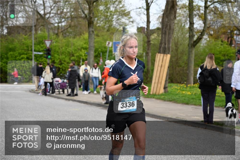 12.04.2026 - 45. Internationalen Wilhelmsburger Insellauf J. Mangold http://msf.ph/oto/9518147 12.04.2026 13:22:57 Ziel 5314, 4557, 2153, 5262, 4593, 4708, 3774, 4358, 5223, 3336, 3783, 3498, 3478, 4176, 5505, 3471, 3814, 2716, 3730, 3353 meine-sportfotos.de