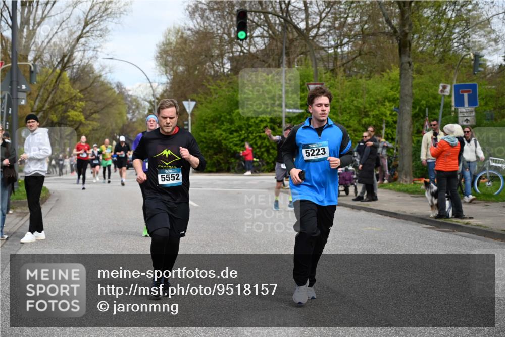 12.04.2026 - 45. Internationalen Wilhelmsburger Insellauf J. Mangold http://msf.ph/oto/9518157 12.04.2026 13:23:00 Ziel 5314, 4557, 2153, 5262, 4593, 4708, 3774, 4358, 5223, 3336, 3783, 3498, 3478, 4176, 5505, 5505, 3471, 3814, 2716, 3730, 3353 meine-sportfotos.de