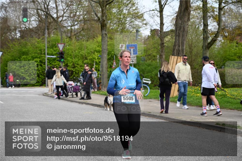 12.04.2026 - 45. Internationalen Wilhelmsburger Insellauf J. Mangold http://msf.ph/oto/9518194 12.04.2026 13:23:06 Ziel 4557, 2153, 5262, 4593, 4708, 3774, 4358, 5223, 3336, 3783, 3498, 3478, 4176, 5505, 3471, 3814, 2716, 3730, 3353, 2766 meine-sportfotos.de