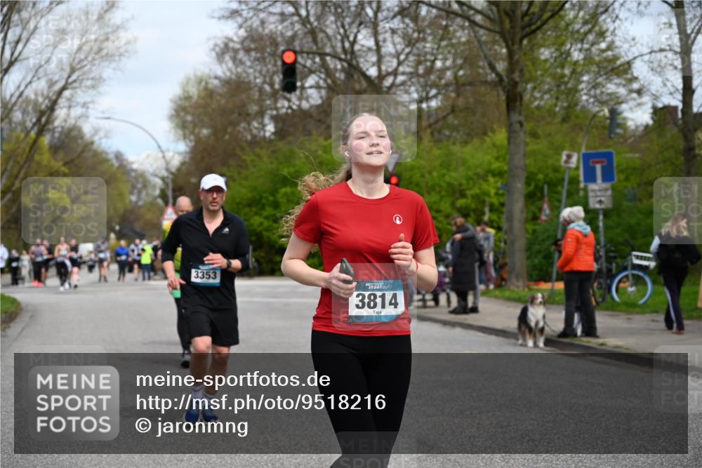 12.04.2026 - 45. Internationalen Wilhelmsburger Insellauf J. Mangold http://msf.ph/oto/9518216 12.04.2026 13:23:11 Ziel 4593, 4708, 3774, 4358, 5223, 3336, 3783, 3498, 3478, 4176, 4176, 5505, 3471, 3814, 2716, 3730, 3353, 2766, 5622, 3739 meine-sportfotos.de