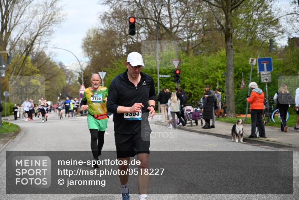 12.04.2026 - 45. Internationalen Wilhelmsburger Insellauf J. Mangold http://msf.ph/oto/9518227 12.04.2026 13:23:12 Ziel 4708, 3774, 4358, 5223, 3336, 3783, 3498, 3478, 4176, 5505, 5505, 3471, 3814, 2716, 3730, 3353, 2766, 5622, 3739, 5209, 5212 meine-sportfotos.de