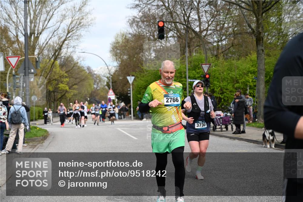 12.04.2026 - 45. Internationalen Wilhelmsburger Insellauf J. Mangold http://msf.ph/oto/9518242 12.04.2026 13:23:14 Ziel 4708, 3774, 4358, 5223, 3336, 3783, 3498, 3478, 4176, 5505, 3471, 3814, 2716, 3730, 3353, 2766, 5622, 3739, 5209, 5212, 2802 meine-sportfotos.de