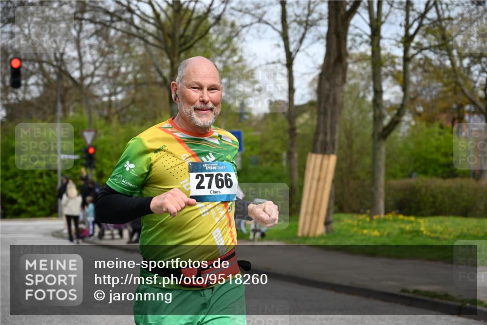 12.04.2026 - 45. Internationalen Wilhelmsburger Insellauf J. Mangold http://msf.ph/oto/9518260 12.04.2026 13:23:16 Ziel 3774, 4358, 5223, 3336, 3783, 3498, 3478, 4176, 5505, 3471, 3814, 2716, 3730, 3353, 2766, 2766, 5622, 3739, 5209, 5212, 2802, 2803 meine-sportfotos.de