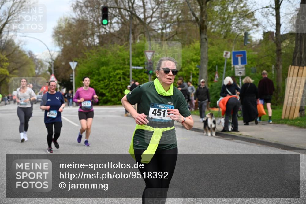 12.04.2026 - 45. Internationalen Wilhelmsburger Insellauf J. Mangold http://msf.ph/oto/9518392 12.04.2026 13:23:42 Ziel 3814, 2716, 3730, 3353, 2766, 5622, 3739, 5209, 5212, 2802, 2803, 3258, 3259, 4073, 3258, 3259, 4073, 4292, 4517, 3872, 5017, 3871, 5632, 5632, 4365, 3267, 2562, 5356, 5355 meine-sportfotos.de