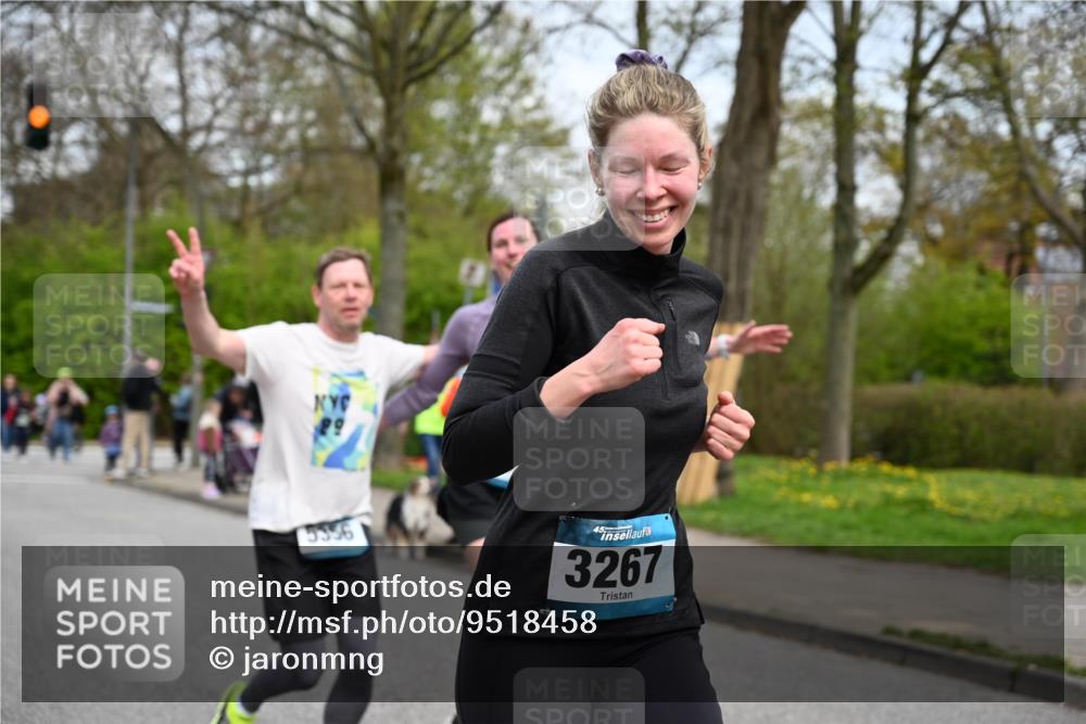 12.04.2026 - 45. Internationalen Wilhelmsburger Insellauf J. Mangold http://msf.ph/oto/9518458 12.04.2026 13:23:52 Ziel 2766, 5622, 3739, 5209, 5212, 2802, 2803, 3258, 3259, 4073, 4292, 4517, 3872, 5017, 3871, 5632, 4365, 3267, 2562, 5356, 5355, 4567, 2145 meine-sportfotos.de