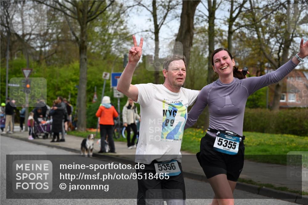 12.04.2026 - 45. Internationalen Wilhelmsburger Insellauf J. Mangold http://msf.ph/oto/9518465 12.04.2026 13:23:53 Ziel 2766, 5622, 3739, 5209, 5212, 2802, 2803, 3258, 3259, 4073, 4292, 4517, 3872, 5017, 3871, 3871, 5632, 4365, 3267, 2562, 5356, 5355, 4567, 2145 meine-sportfotos.de