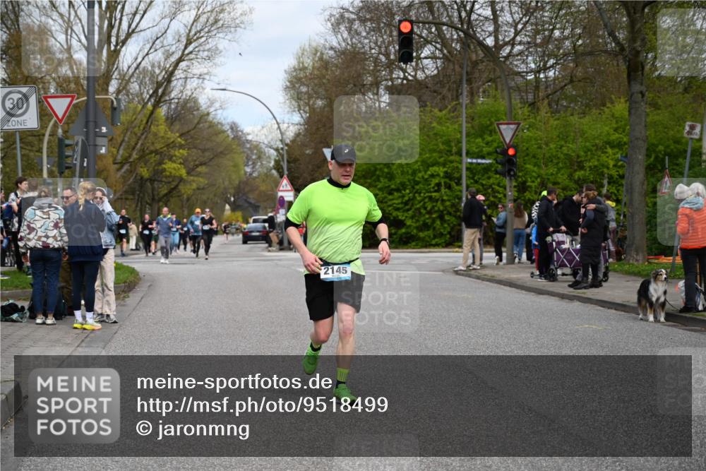 12.04.2026 - 45. Internationalen Wilhelmsburger Insellauf J. Mangold http://msf.ph/oto/9518499 12.04.2026 13:24:02 Ziel 2802, 2803, 3258, 3259, 4073, 4292, 4517, 3872, 5017, 3871, 5632, 4365, 3267, 2562, 5356, 5355, 4567, 2145, 3936, 4908, 4016, 2111, 2112, 2290 meine-sportfotos.de