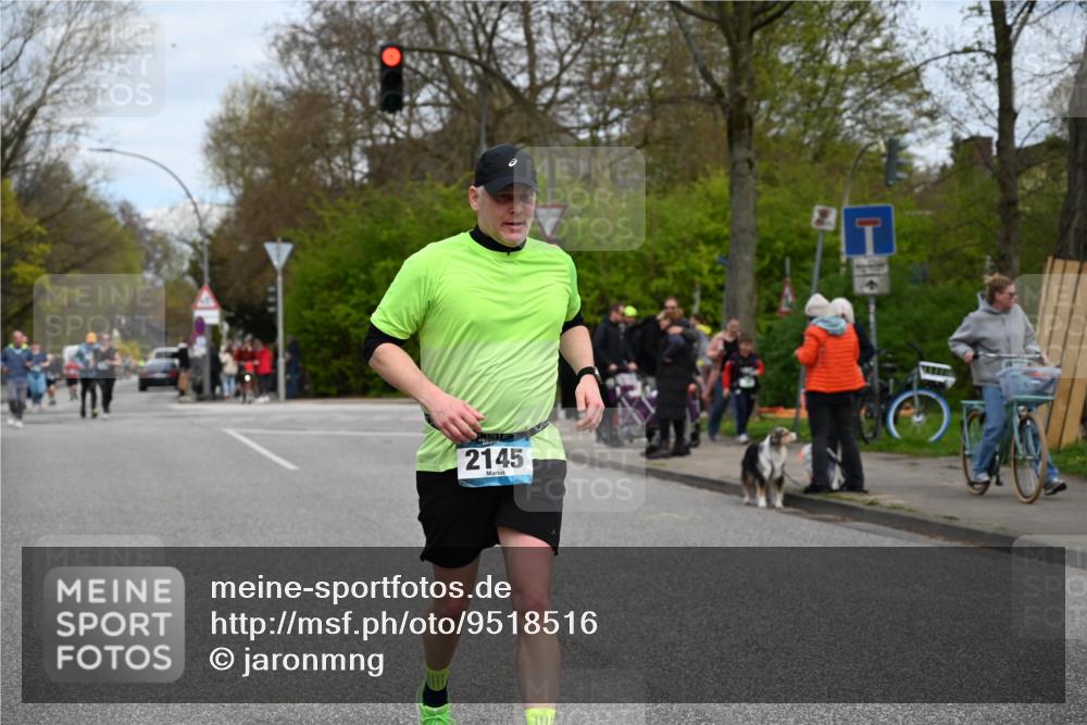 12.04.2026 - 45. Internationalen Wilhelmsburger Insellauf J. Mangold http://msf.ph/oto/9518516 12.04.2026 13:24:03 Ziel 2802, 2803, 3258, 3259, 4073, 4292, 4517, 3872, 5017, 3871, 5632, 4365, 3267, 2562, 5356, 5355, 4567, 2145, 3936, 4908, 4016, 2111, 2112, 2290, 4812 meine-sportfotos.de