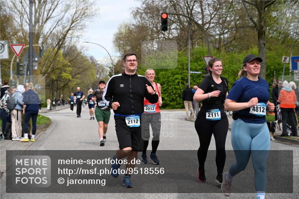 12.04.2026 - 45. Internationalen Wilhelmsburger Insellauf J. Mangold http://msf.ph/oto/9518556 12.04.2026 13:24:19 Ziel 5632, 4365, 3267, 2562, 5356, 5355, 4567, 2145, 3936, 4908, 4016, 2111, 2112, 2290, 4812, 2990, 2991, 2012, 2012, 5021, 4751 meine-sportfotos.de