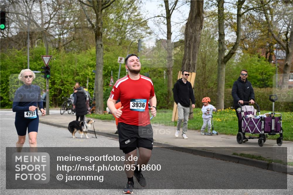 12.04.2026 - 45. Internationalen Wilhelmsburger Insellauf J. Mangold http://msf.ph/oto/9518600 12.04.2026 13:24:28 Ziel 4567, 2145, 3936, 4908, 4016, 2111, 2112, 2290, 4812, 2990, 2991, 2990, 2991, 2012, 5021, 5021, 4751, 2558, 2557 meine-sportfotos.de