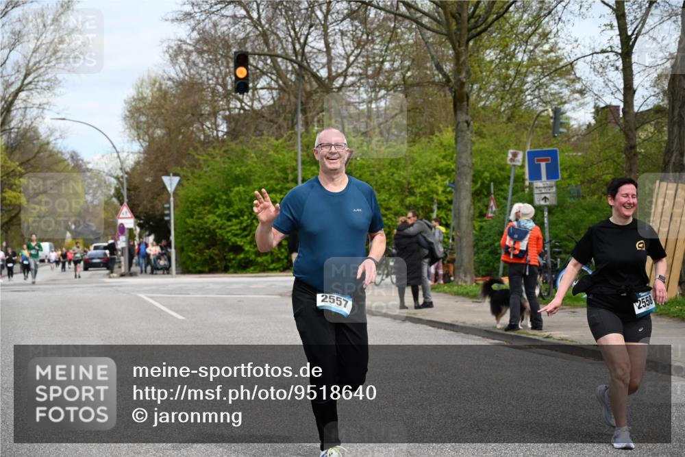 12.04.2026 - 45. Internationalen Wilhelmsburger Insellauf J. Mangold http://msf.ph/oto/9518640 12.04.2026 13:24:38 Ziel 3936, 4908, 4016, 2111, 2112, 2290, 4812, 2990, 2991, 2012, 5021, 4751, 2558, 2557 meine-sportfotos.de