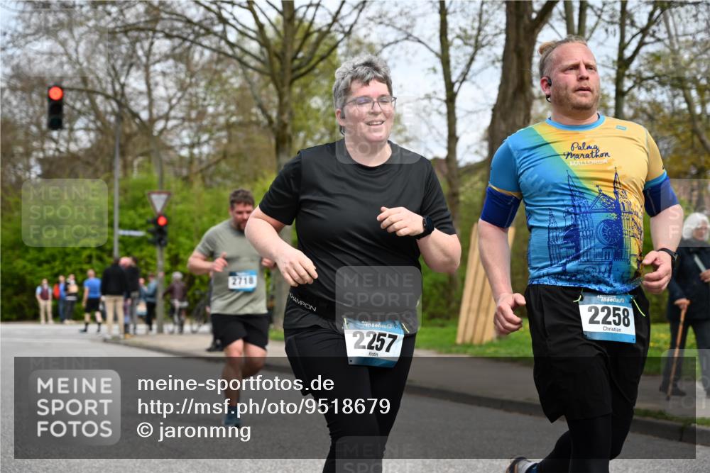 12.04.2026 - 45. Internationalen Wilhelmsburger Insellauf J. Mangold http://msf.ph/oto/9518679 12.04.2026 13:25:02 Ziel 5021, 4751, 2558, 2557, 2848, 2258, 2257, 2718, 2718, 5152, 5757 meine-sportfotos.de