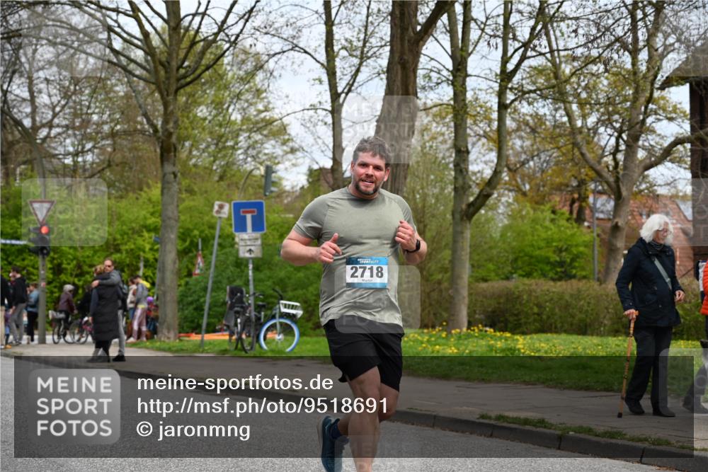 12.04.2026 - 45. Internationalen Wilhelmsburger Insellauf J. Mangold http://msf.ph/oto/9518691 12.04.2026 13:25:04 Ziel 5021, 4751, 2558, 2557, 2848, 2258, 2257, 2718, 5152, 5757, 3649 meine-sportfotos.de