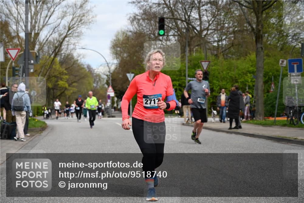 12.04.2026 - 45. Internationalen Wilhelmsburger Insellauf J. Mangold http://msf.ph/oto/9518740 12.04.2026 13:25:22 Ziel 2848, 2258, 2257, 2718, 5152, 5757, 3649, 4604, 4790, 2717, 2717, 4431, 3023, 3024, 2881 meine-sportfotos.de