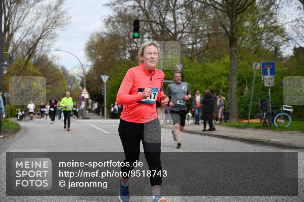 12.04.2026 - 45. Internationalen Wilhelmsburger Insellauf J. Mangold http://msf.ph/oto/9518743 12.04.2026 13:25:22 Ziel 2848, 2258, 2257, 2718, 5152, 5757, 3649, 4604, 4790, 2717, 2717, 4431, 3023, 3024, 2881 meine-sportfotos.de
