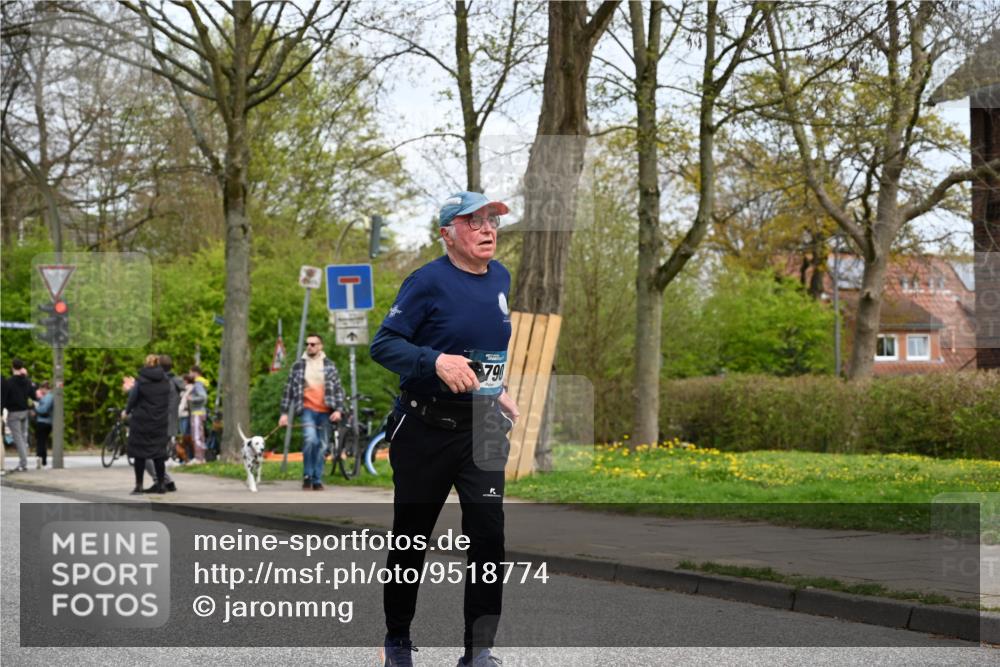 12.04.2026 - 45. Internationalen Wilhelmsburger Insellauf J. Mangold http://msf.ph/oto/9518774 12.04.2026 13:25:28 Ziel 2848, 2258, 2257, 2718, 5152, 5757, 3649, 3649, 4604, 4790, 2717, 4431, 3023, 3024, 2881, 4064, 4684 meine-sportfotos.de