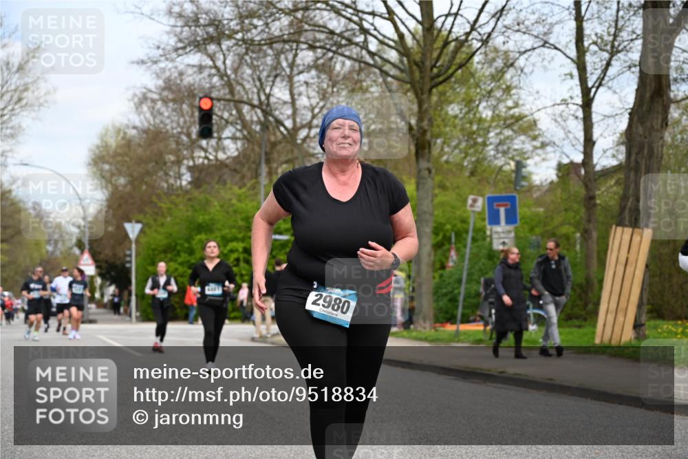 12.04.2026 - 45. Internationalen Wilhelmsburger Insellauf J. Mangold http://msf.ph/oto/9518834 12.04.2026 13:25:42 Ziel 5152, 5757, 3649, 4604, 4790, 2717, 4431, 3023, 3023, 3024, 2881, 4064, 4684, 2298, 4839, 4840, 4774, 4881, 4049 meine-sportfotos.de