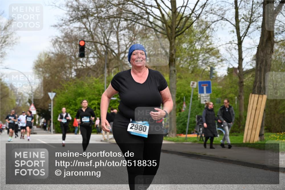 12.04.2026 - 45. Internationalen Wilhelmsburger Insellauf J. Mangold http://msf.ph/oto/9518835 12.04.2026 13:25:42 Ziel 5152, 5757, 3649, 4604, 4790, 2717, 4431, 3023, 3023, 3024, 2881, 4064, 4684, 2298, 4839, 4840, 4774, 4881, 4049 meine-sportfotos.de