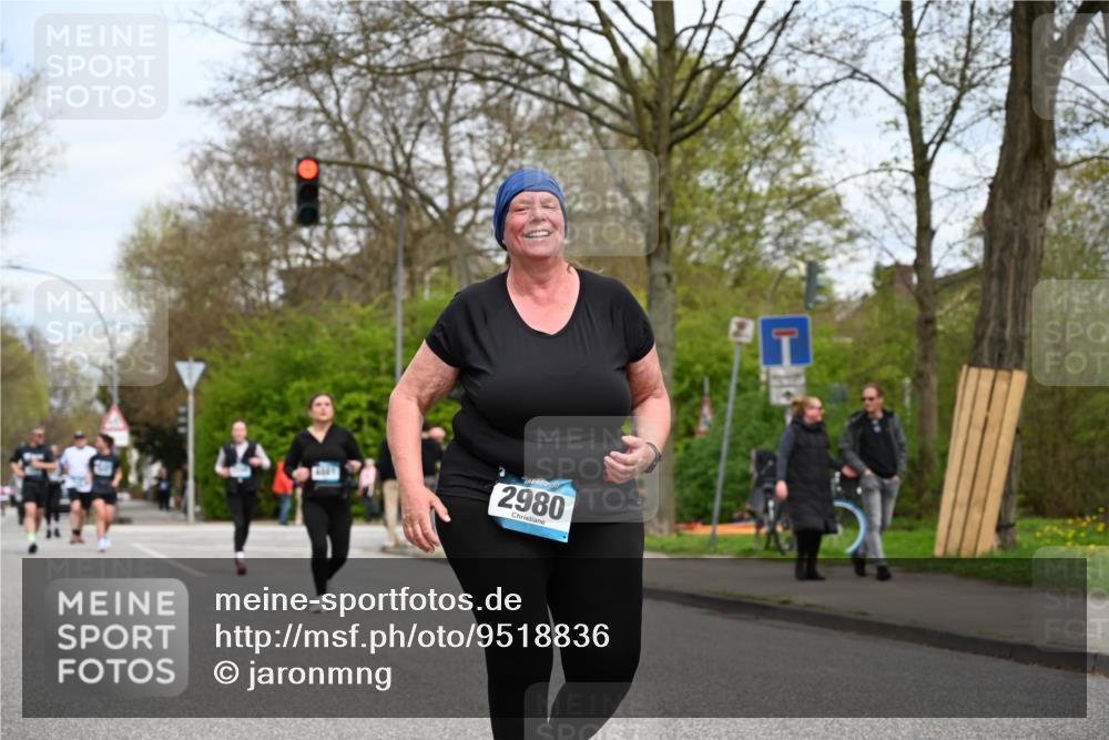 12.04.2026 - 45. Internationalen Wilhelmsburger Insellauf J. Mangold http://msf.ph/oto/9518836 12.04.2026 13:25:42 Ziel 5152, 5757, 3649, 4604, 4790, 2717, 4431, 3023, 3023, 3024, 2881, 4064, 4684, 2298, 4839, 4840, 4774, 4881, 4049 meine-sportfotos.de