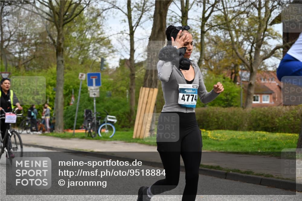 12.04.2026 - 45. Internationalen Wilhelmsburger Insellauf J. Mangold http://msf.ph/oto/9518884 12.04.2026 13:25:56 Ziel 4604, 4790, 2717, 4431, 3023, 3024, 2881, 4064, 4684, 2298, 4839, 4840, 4774, 4881, 4049, 4411, 5206, 2360, 5245, 2933, 2359, 4124 meine-sportfotos.de