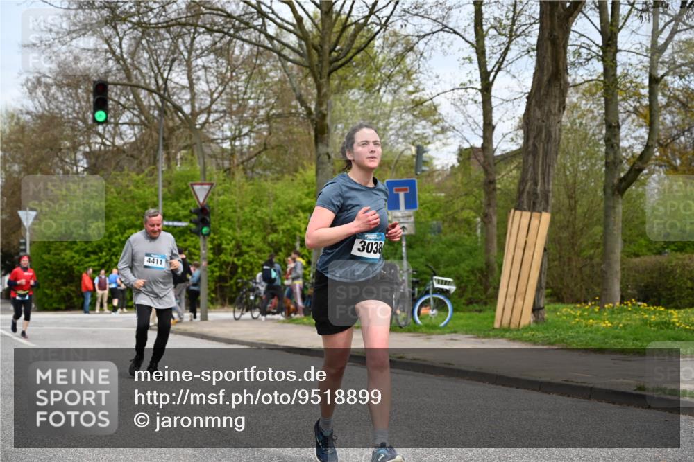 12.04.2026 - 45. Internationalen Wilhelmsburger Insellauf J. Mangold http://msf.ph/oto/9518899 12.04.2026 13:26:00 Ziel 4431, 3023, 3024, 2881, 4064, 4684, 2298, 4839, 4840, 4774, 4774, 4881, 4049, 4411, 5206, 2360, 5245, 2933, 2359, 4124, 2980, 3640 meine-sportfotos.de