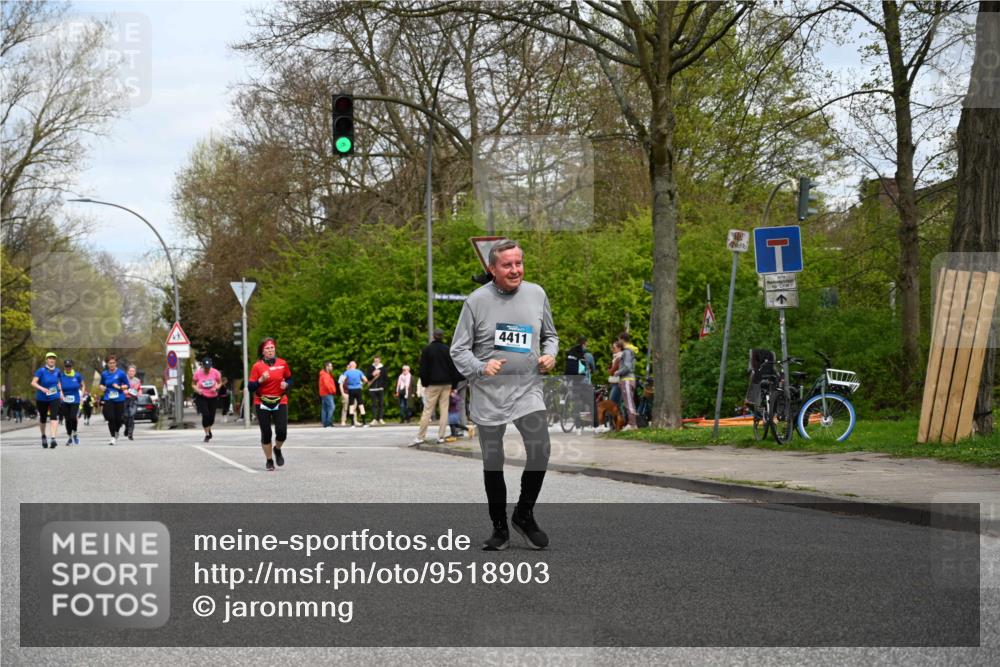 12.04.2026 - 45. Internationalen Wilhelmsburger Insellauf J. Mangold http://msf.ph/oto/9518903 12.04.2026 13:26:02 Ziel 4431, 3023, 3024, 2881, 4064, 4684, 2298, 4839, 4840, 4774, 4881, 4049, 4411, 4411, 5206, 2360, 5245, 2933, 2359, 4124, 2980, 3640 meine-sportfotos.de